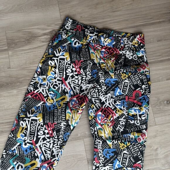 V.I.P. Graffiti Graphic Joggers Pants Size 11, Retro Throwback - Picture 2 of 6